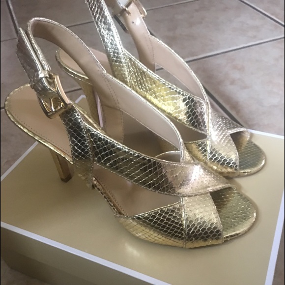 MK woman shoes size 8-1/2 - Picture 2 of 4